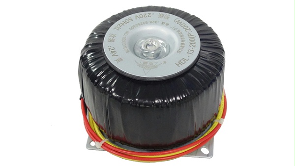 自耦变压器和隔离变压器的区别？